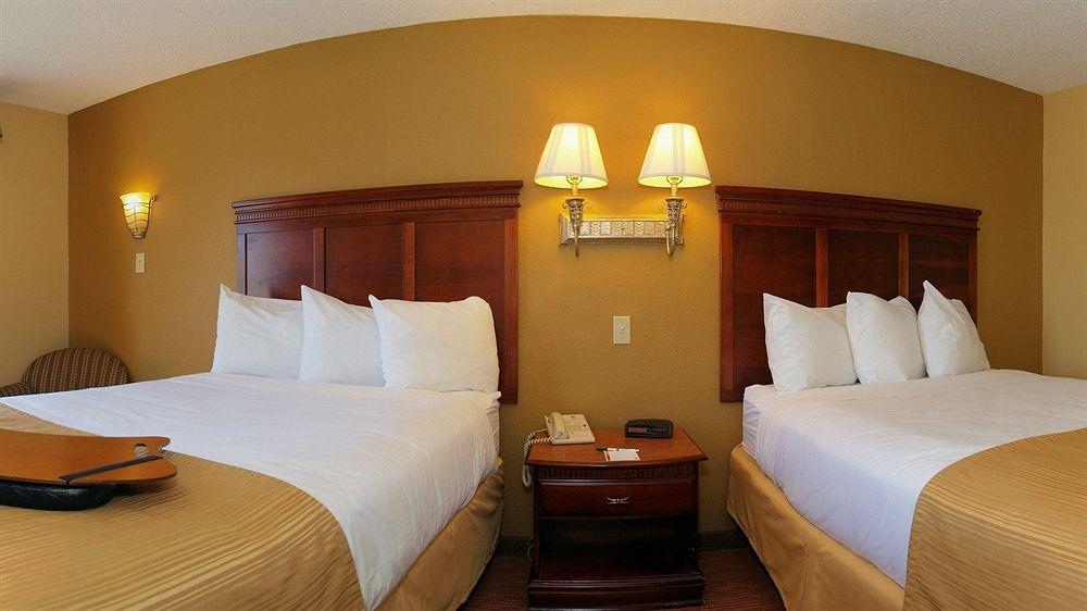 Surestay Plus Hotel By Best Western Durham Medical Center Екстериор снимка