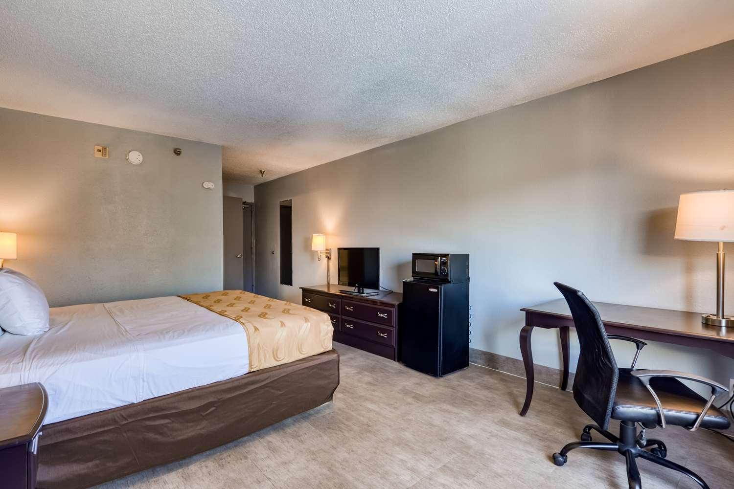 Surestay Plus Hotel By Best Western Durham Medical Center Екстериор снимка