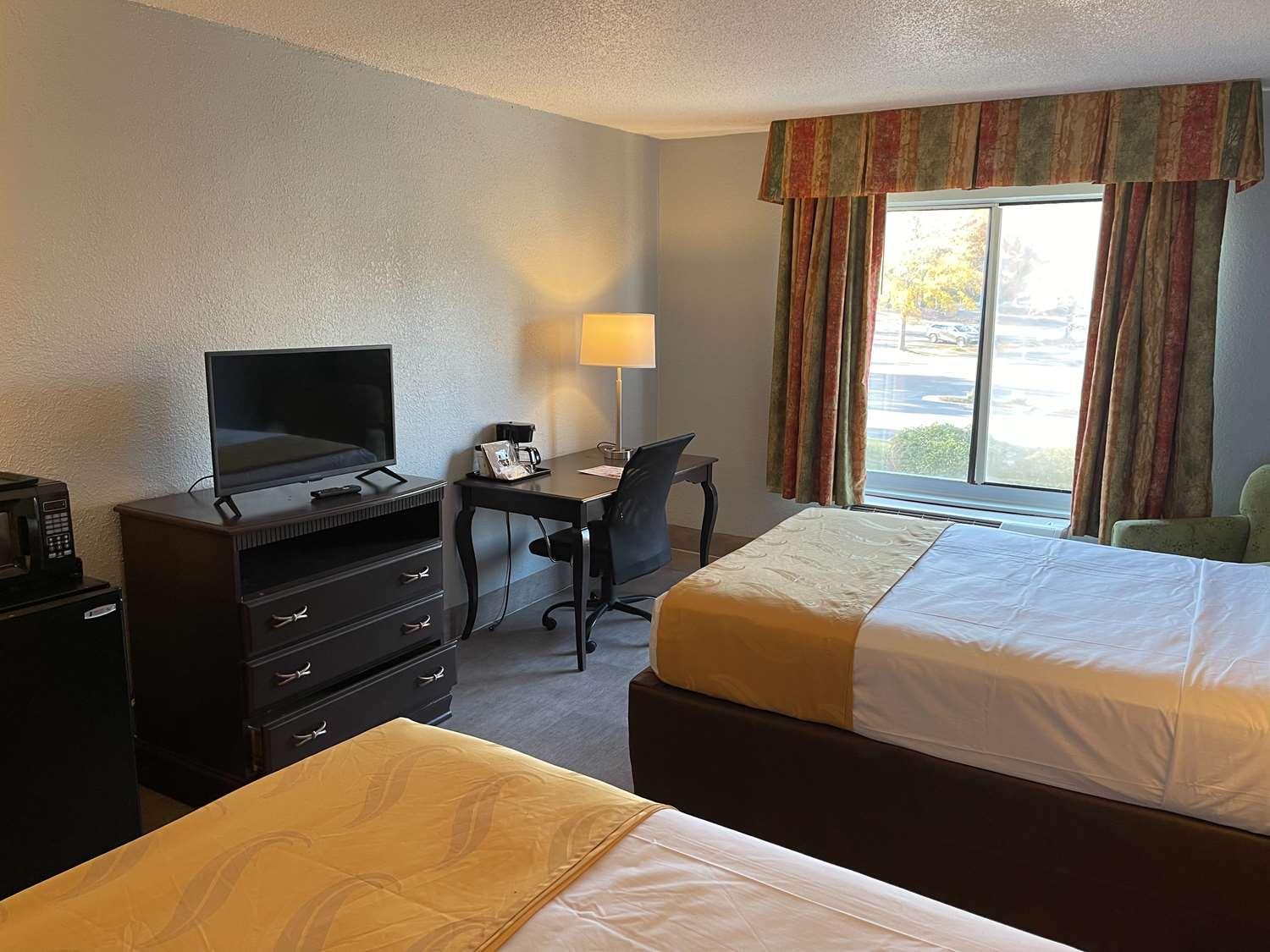 Surestay Plus Hotel By Best Western Durham Medical Center Екстериор снимка