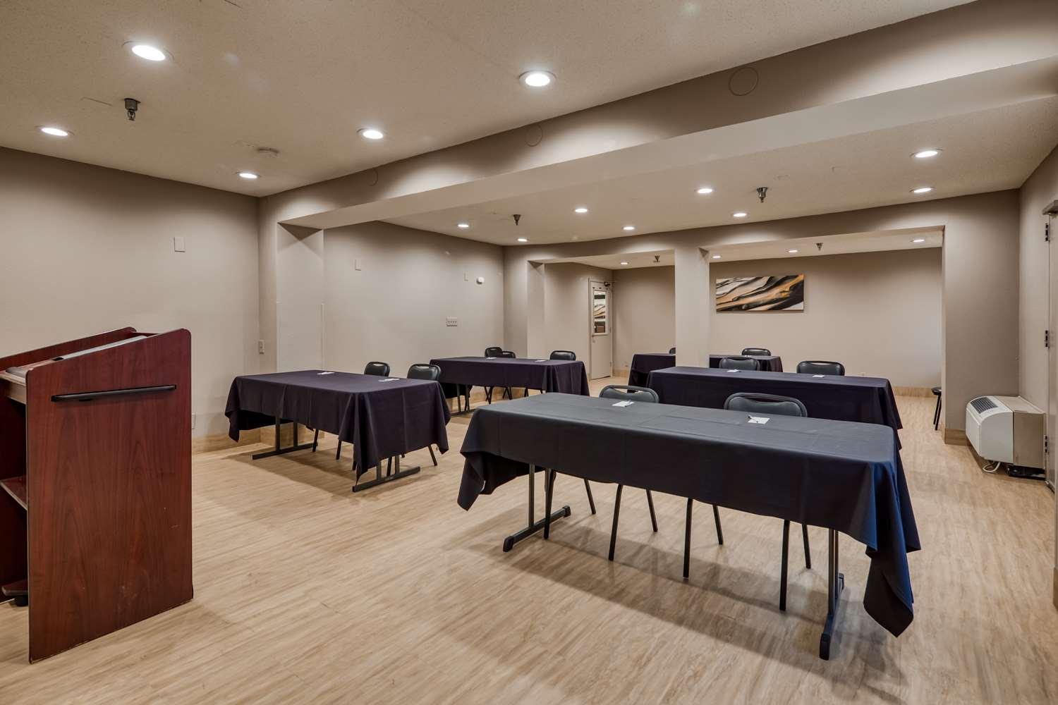 Surestay Plus Hotel By Best Western Durham Medical Center Екстериор снимка