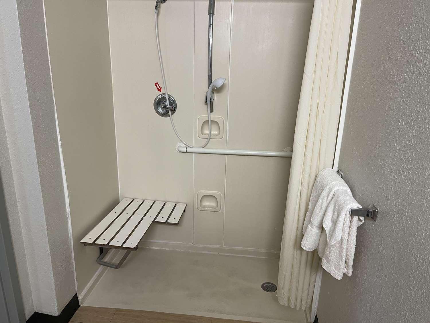 Surestay Plus Hotel By Best Western Durham Medical Center Екстериор снимка