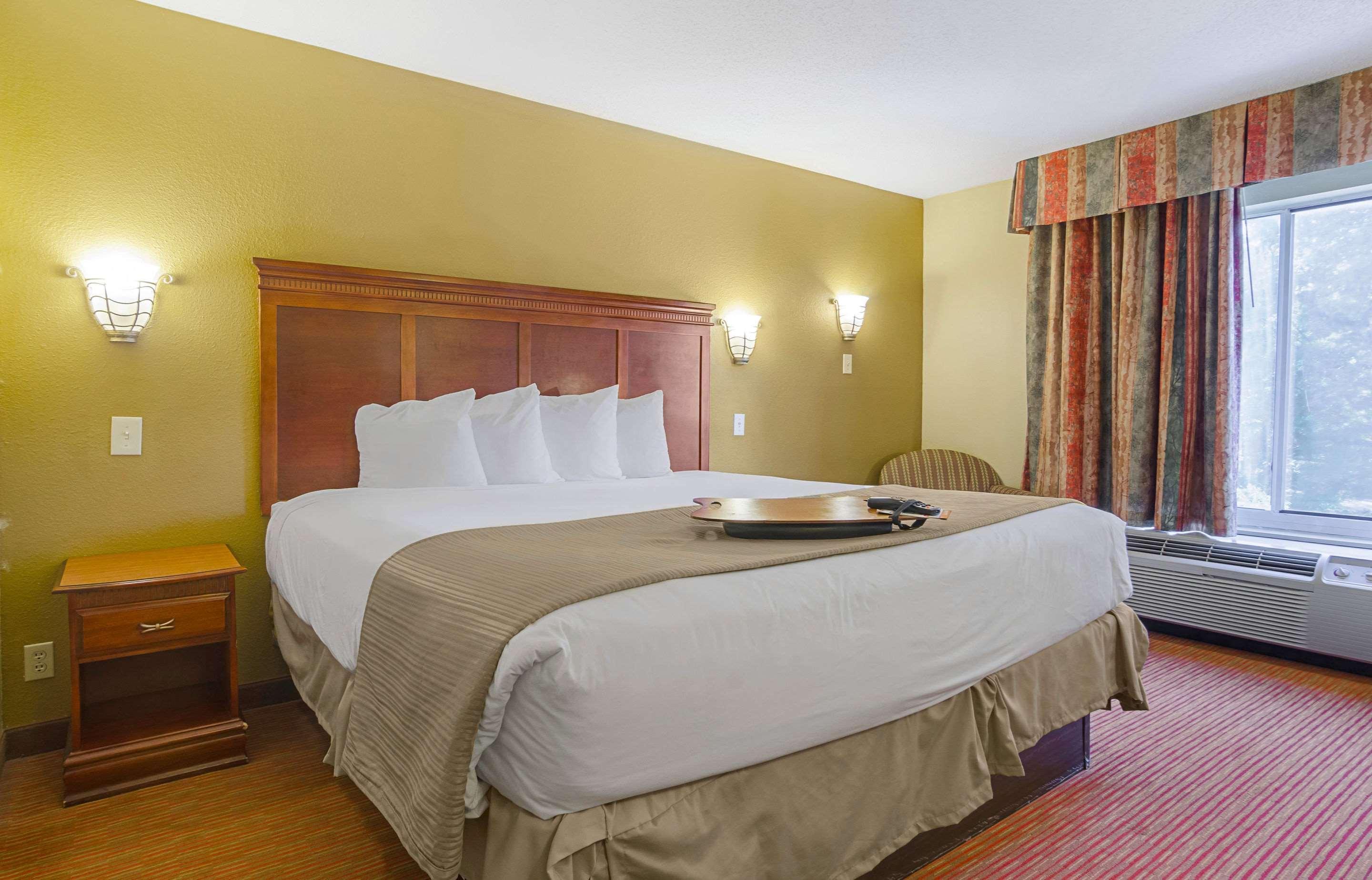 Surestay Plus Hotel By Best Western Durham Medical Center Екстериор снимка