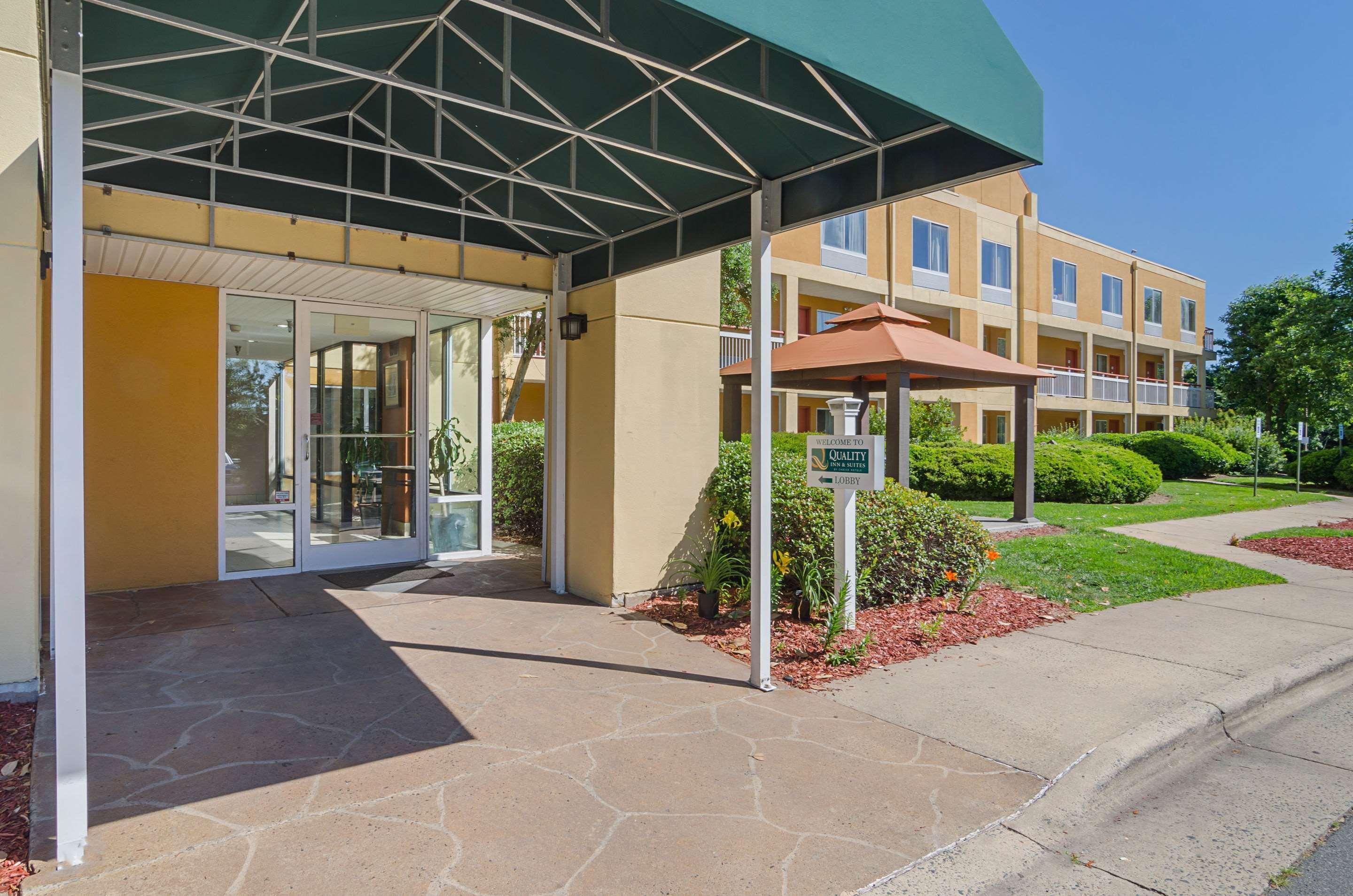 Surestay Plus Hotel By Best Western Durham Medical Center Екстериор снимка
