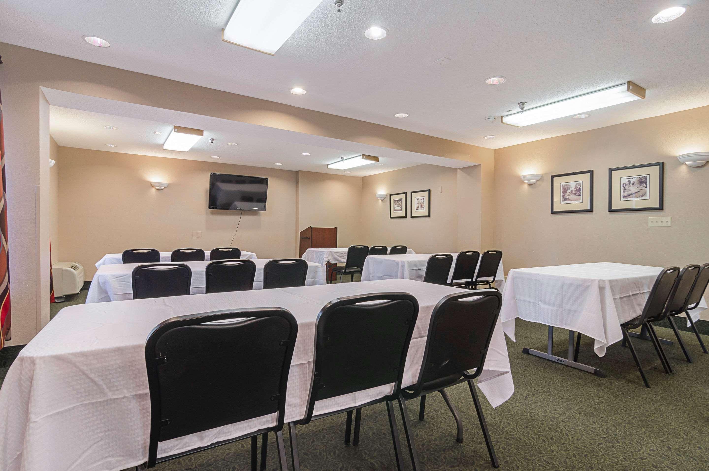Surestay Plus Hotel By Best Western Durham Medical Center Екстериор снимка