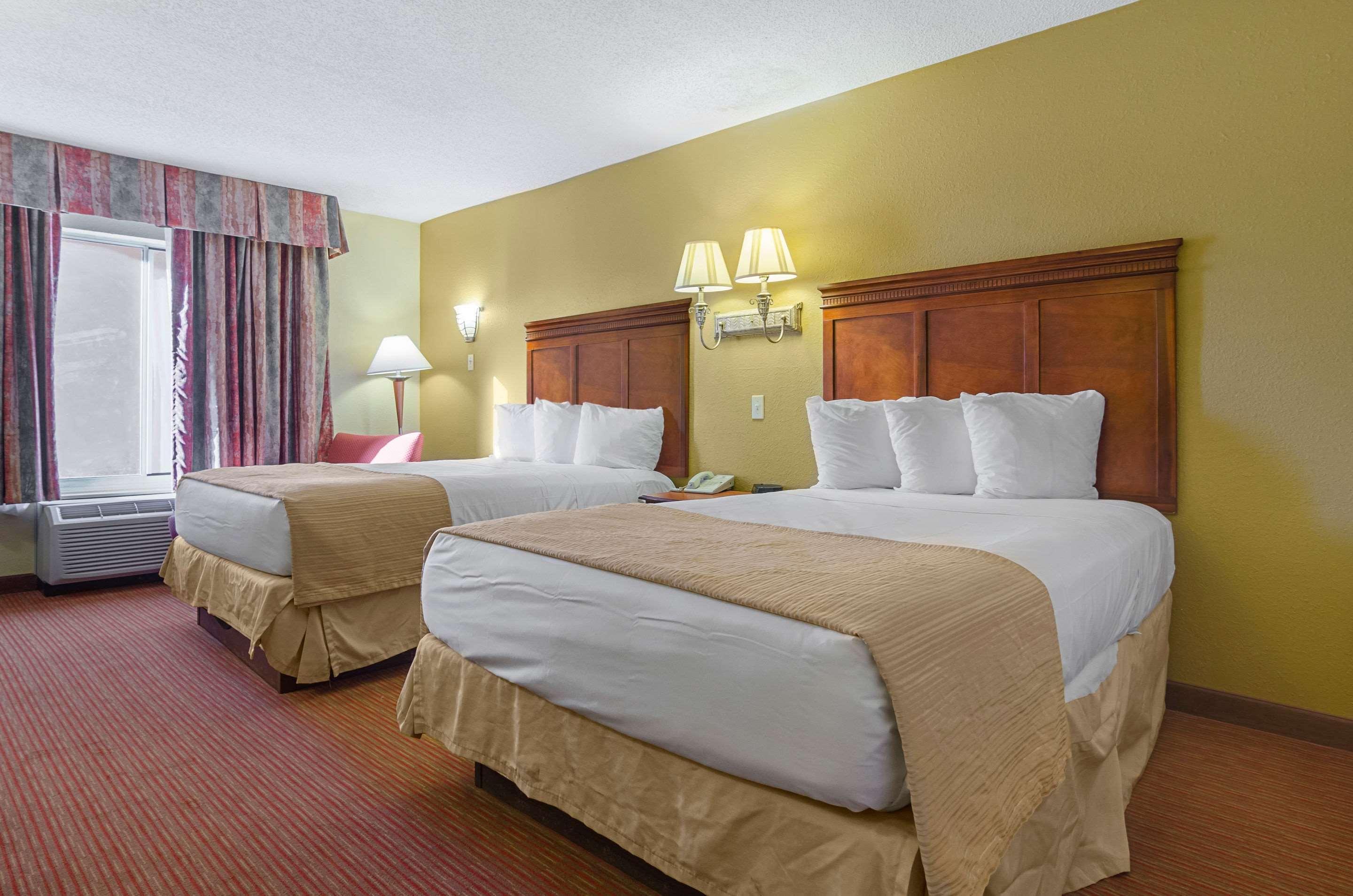 Surestay Plus Hotel By Best Western Durham Medical Center Екстериор снимка